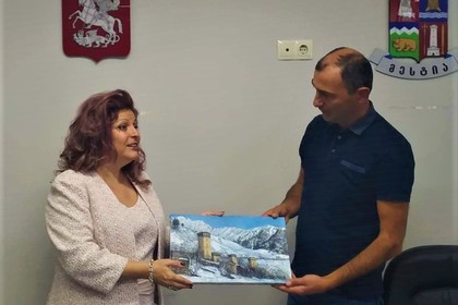 Посланик Десислава Иванова се срещна с кмета на град Местия 